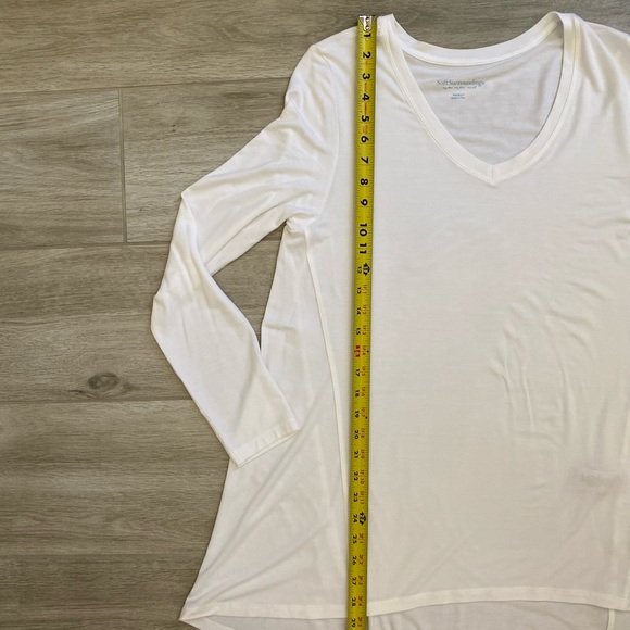 Soft Surroundings Tagore Long Sleeve V-Neck Tunic Top Size Medium - Picture 9 of 10
